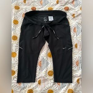 Nike dri-fit capris legging w/ drawstring